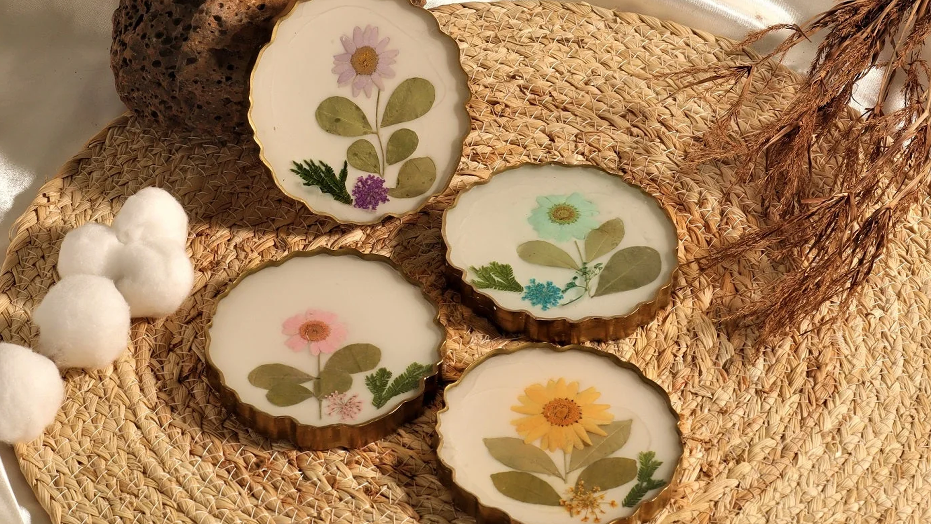 How to Make DIY Epoxy Resin Coasters with Embedded Objects